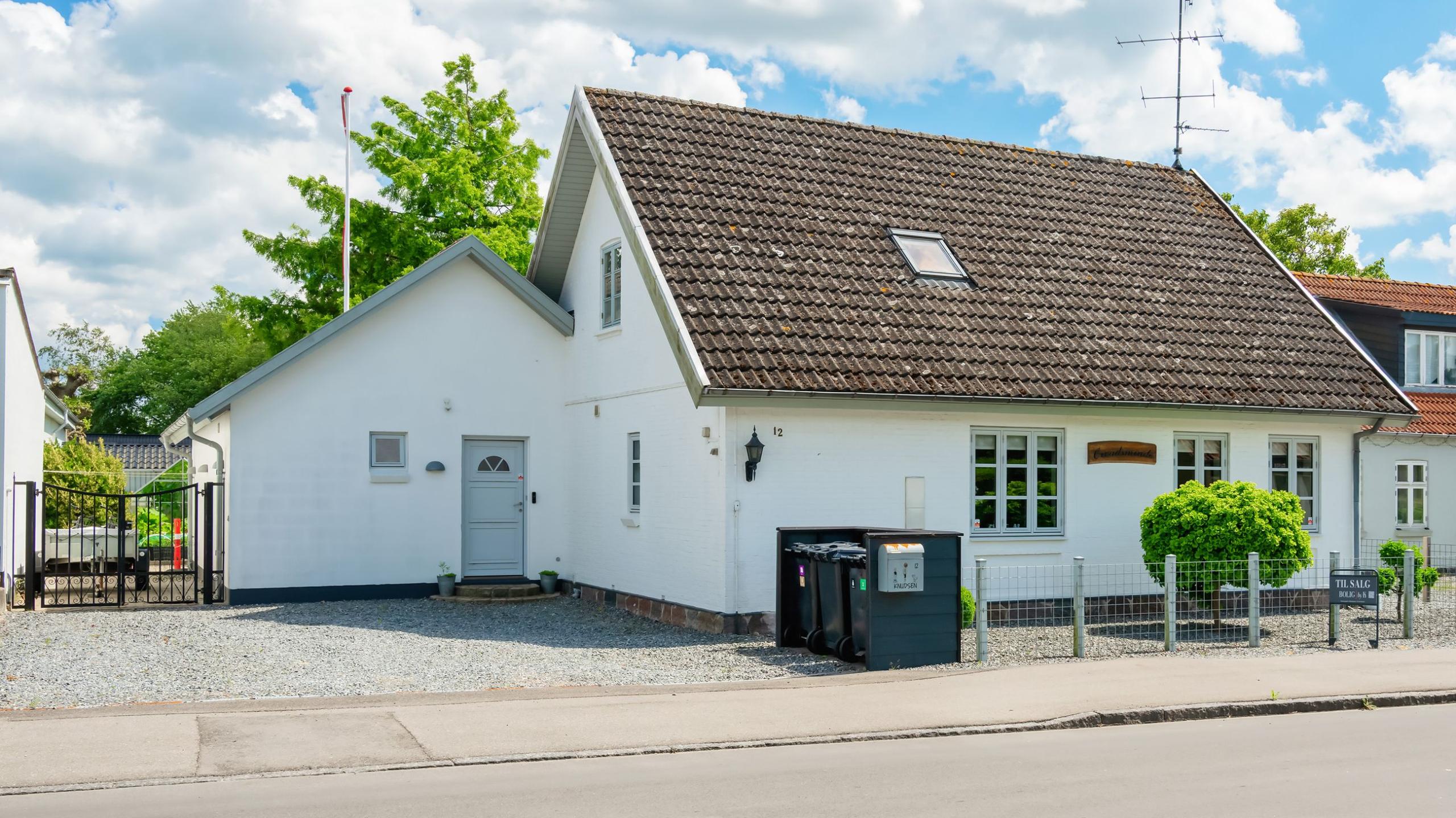 Hovedgaden 12
