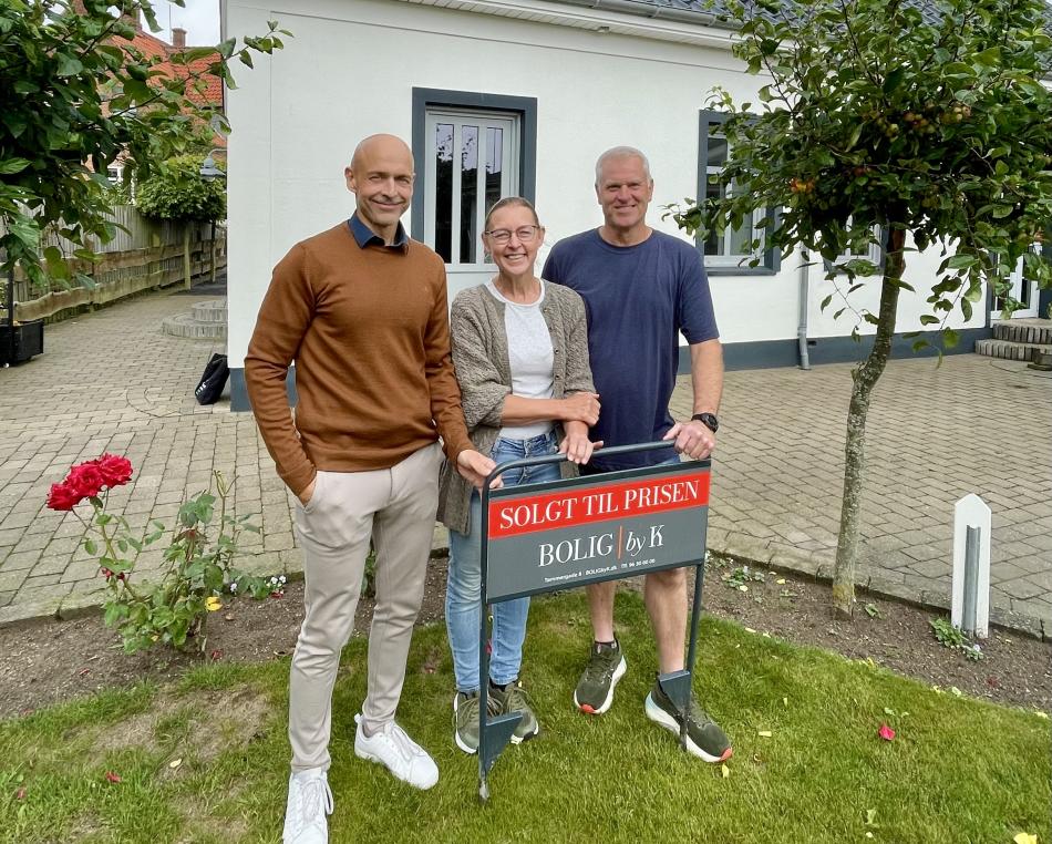 Kurt og Randi &ndash; s&aelig;lgere af Troelsebyvej 6